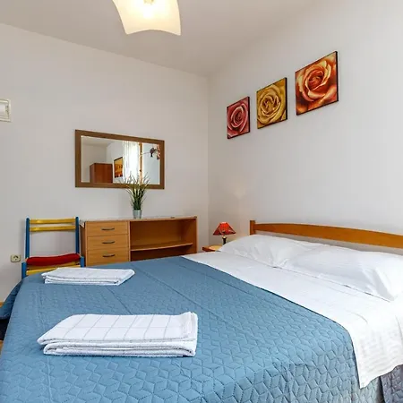 Pernar Гостевой дом 3*