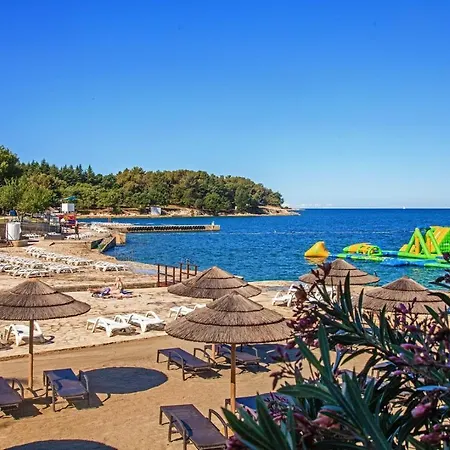 Pernar Pensionat 3*