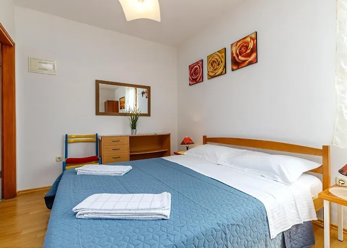 Pernar Guest house 3*